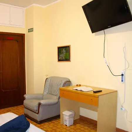 Tiberius Πανσιόν *